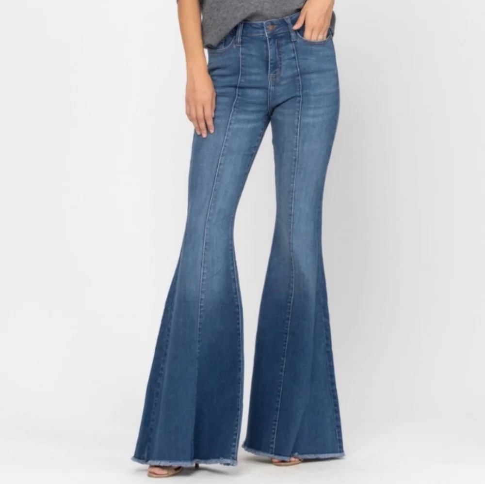 Women’s Judy Blue 70s,Highrise, Bell Bottom Flared Jeans - Picture 6 of 16